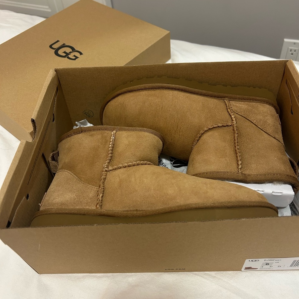 UGG Women’s Classic Mini II Ankle Boot